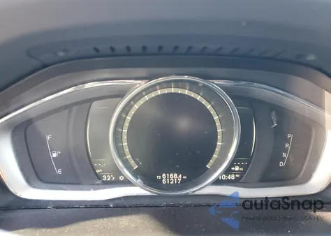 2017 Volvo Xc60 T5 Inscription z USA, uszkodzony, nr VIN YV440MDU8H2199303